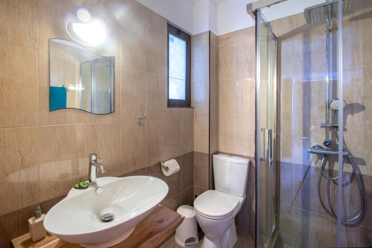 D & E Apartments Скиатос Екстериор снимка